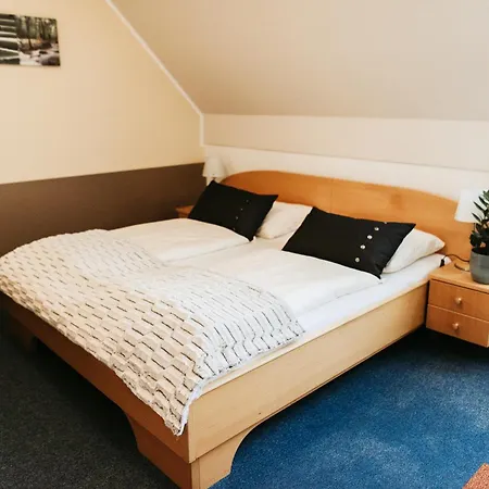 Restaurant Gaestehaus Feldkirchen 3*