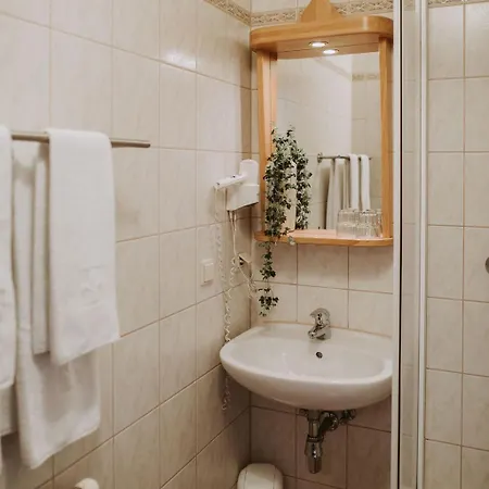 Restaurant Gaestehaus Feldkirchen Отель