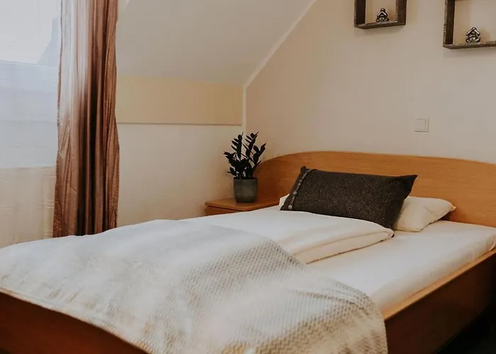 Restaurant Gaestehaus Feldkirchen Hotel 3*