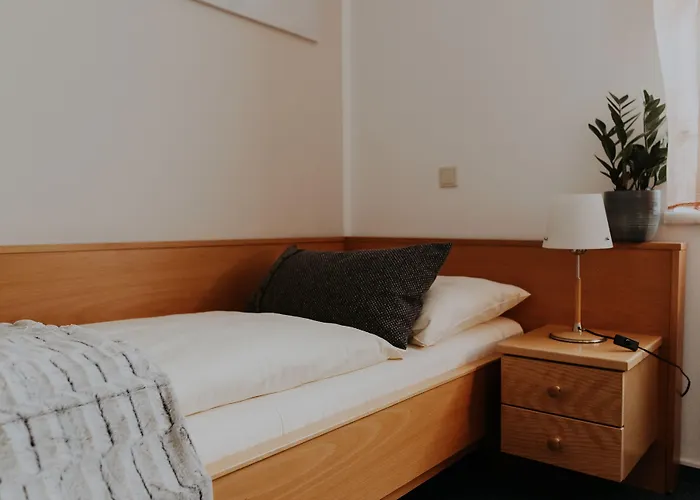 Hotel Restaurant Gaestehaus Feldkirchen 3*